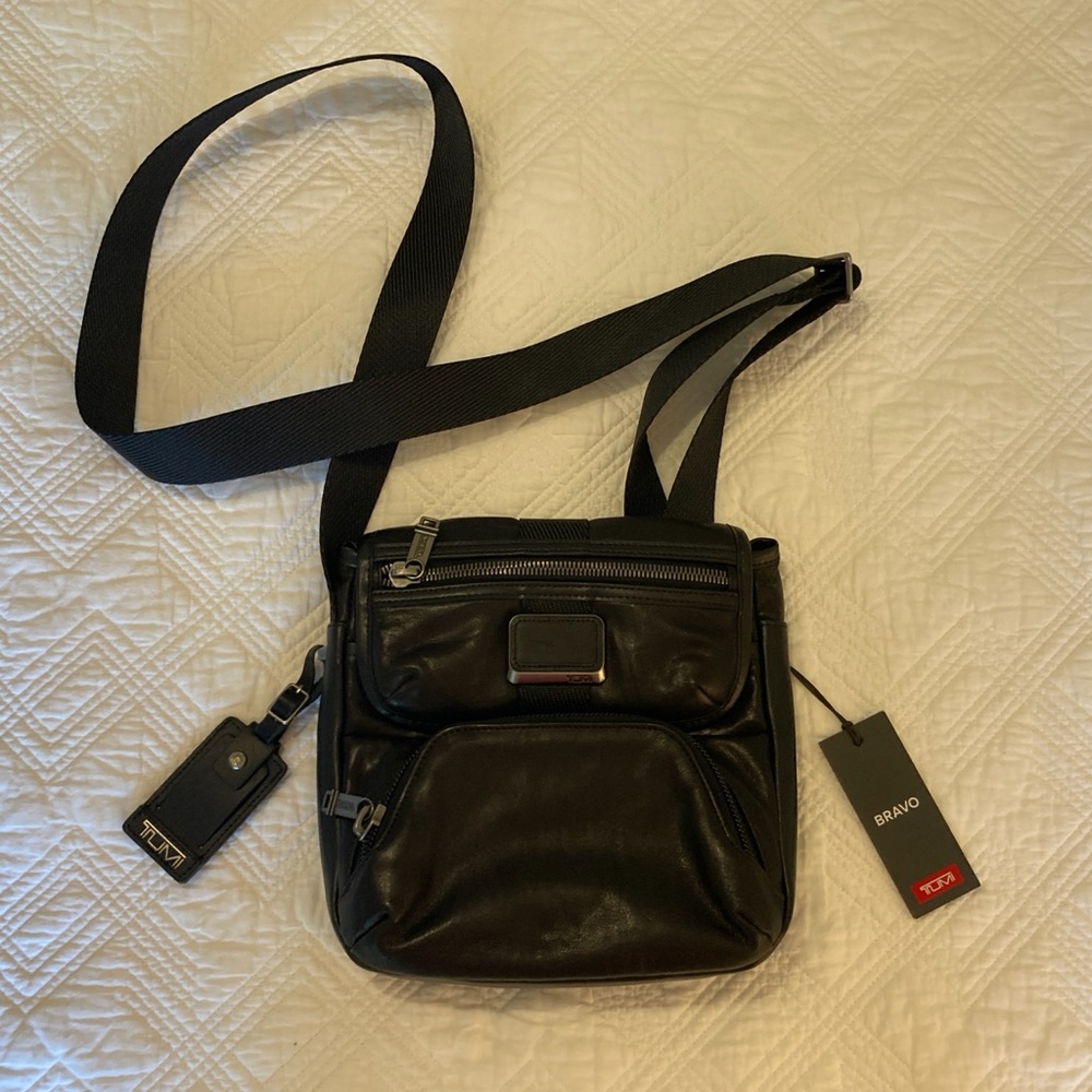 Tumi Alpha Bravo Barton Crossbody Dark Brown Leather Messenger Bag New with Tags